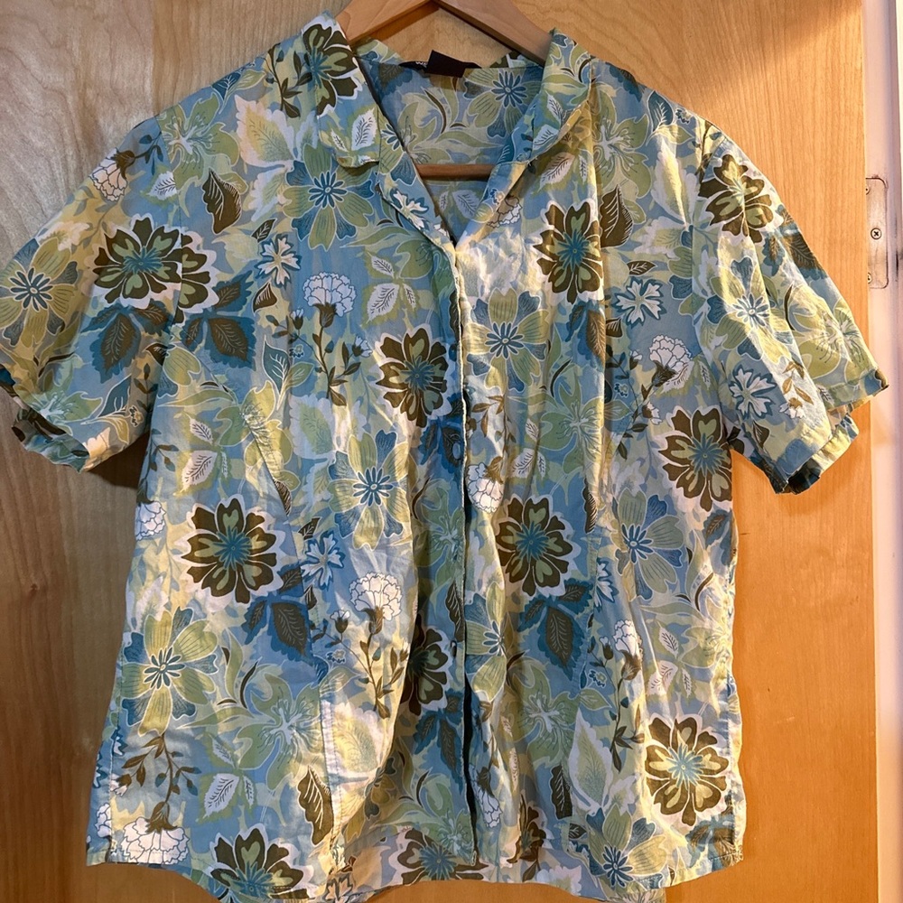 Woolrich Button Down Floral Print Blouse petite L